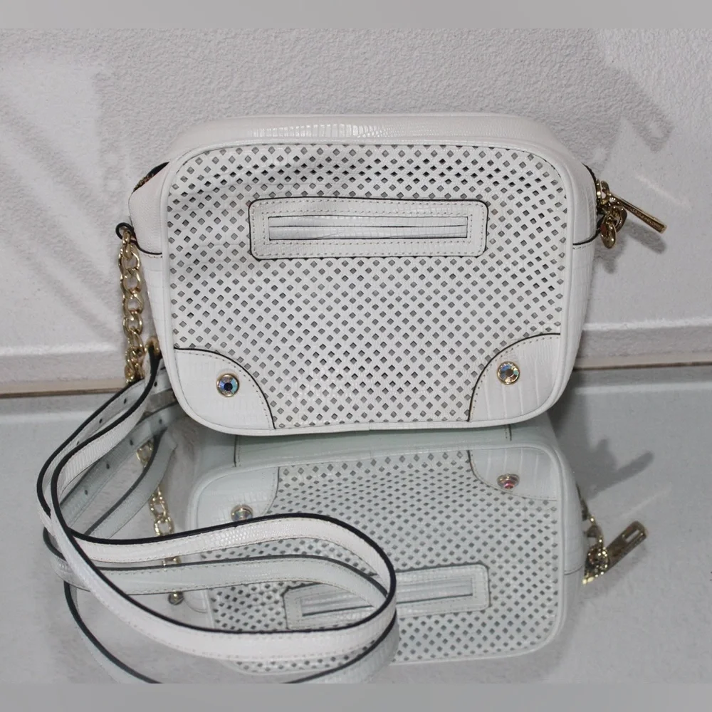 Juicy Couture Sierra Perforated Leather White Camera Cross Body Bag Purse - Picture 4 of 5
